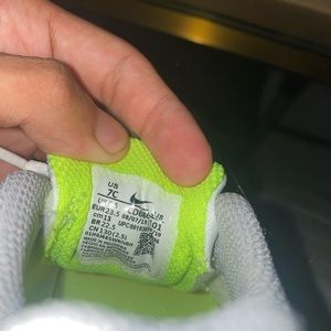 Air max 90 TD neon yellow. Worn a few times.